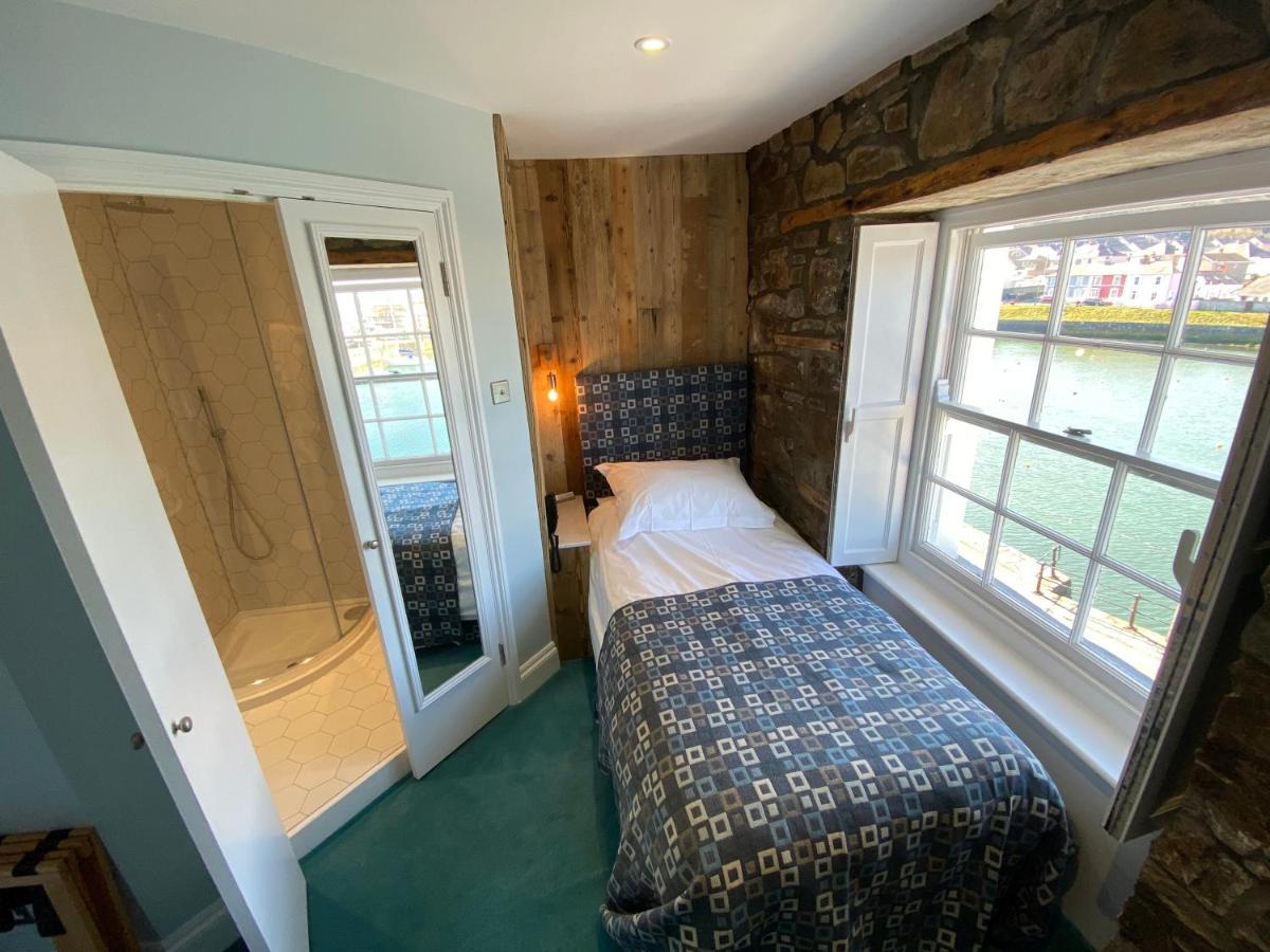 Harbourmaster Hotel Aberaeron Kültér fotó