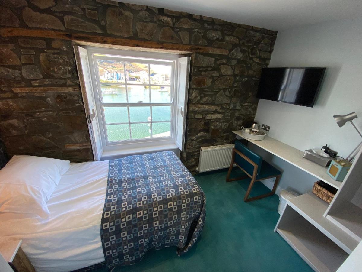 Harbourmaster Hotel Aberaeron Kültér fotó