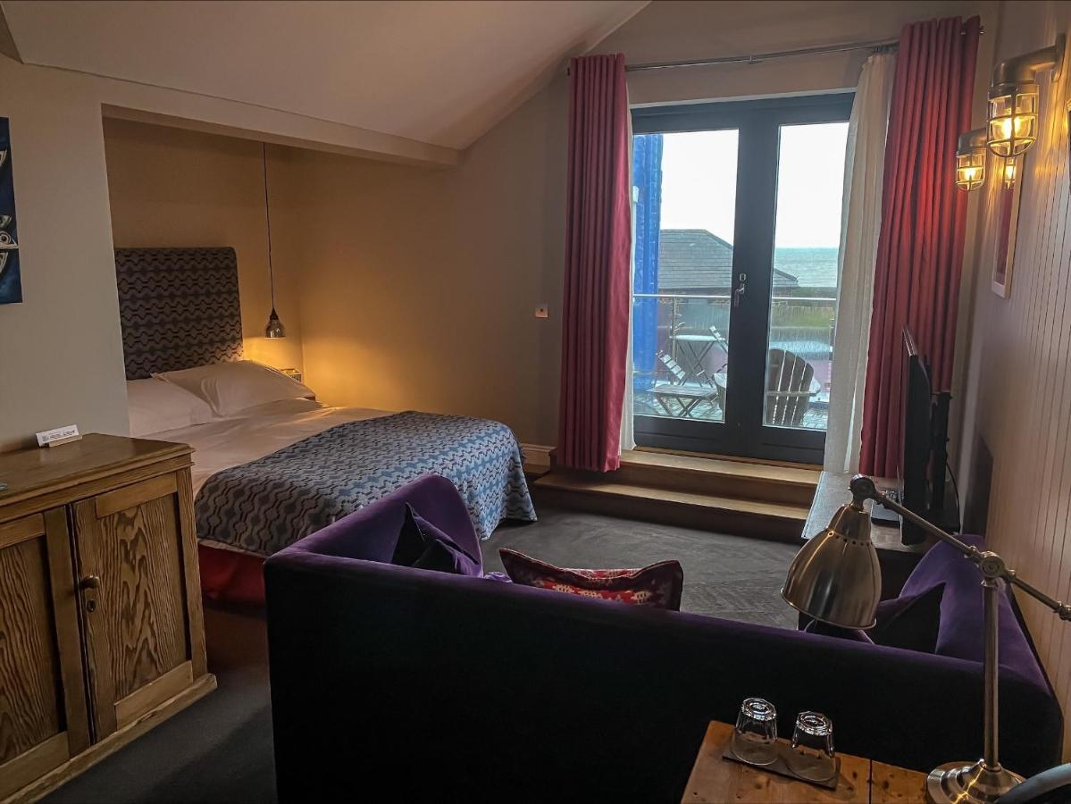 Harbourmaster Hotel Aberaeron Kültér fotó