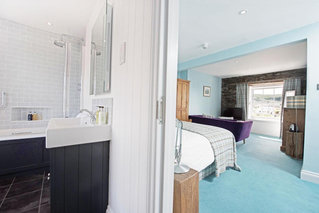 Harbourmaster Hotel Aberaeron Kültér fotó
